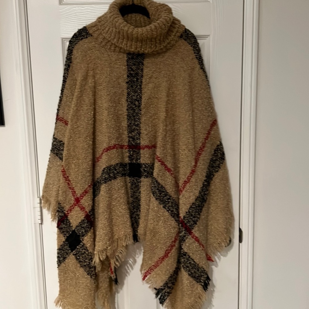Chic soul poncho new, never worn